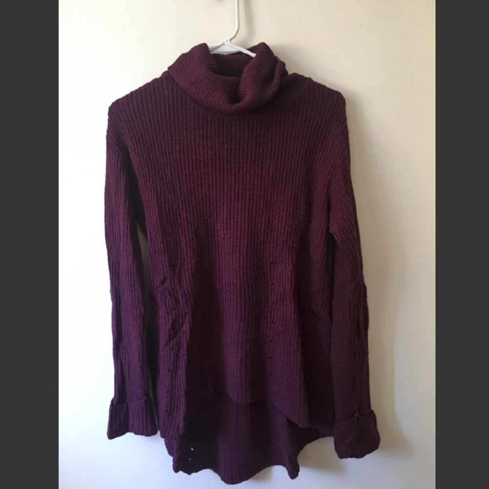 Chelsea28 Maroon Turtleneck Knit Sweater